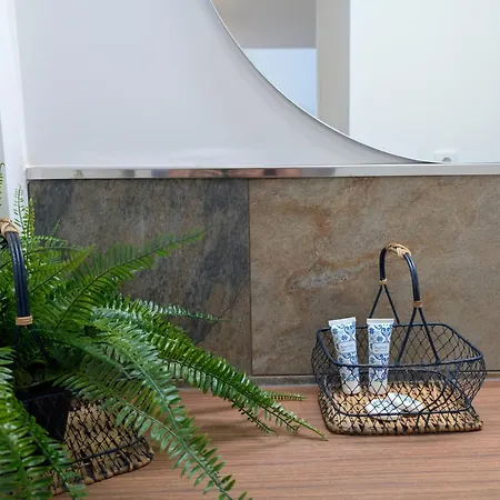 Semesterbostad Charming Loft With Ac And Washing Machine Oporto